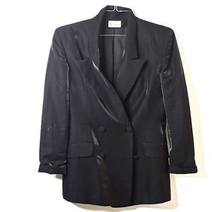 Augustus sz L black shiny suit coat.